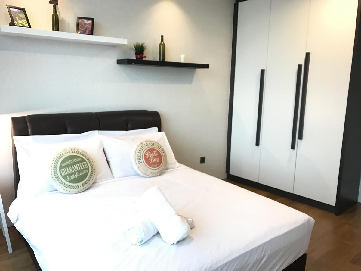 Vortex Suites Klcc By Pnut With Netflix Куала-Лумпур Экстерьер фото